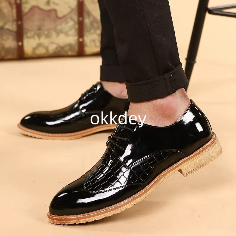 Mens Dress Shoes Genuine Leather Men\'s Patent Dress Luxury Snake Leather Shoes Fashion British Style Men Loafers New In Spring