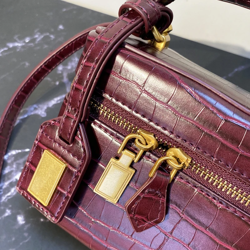 Mini Clutch Box Bags For Women Luxury Designer Handbags And Purses 2026 New In PU Crocodile Pattern Metal Sheet Pendant Shoulder