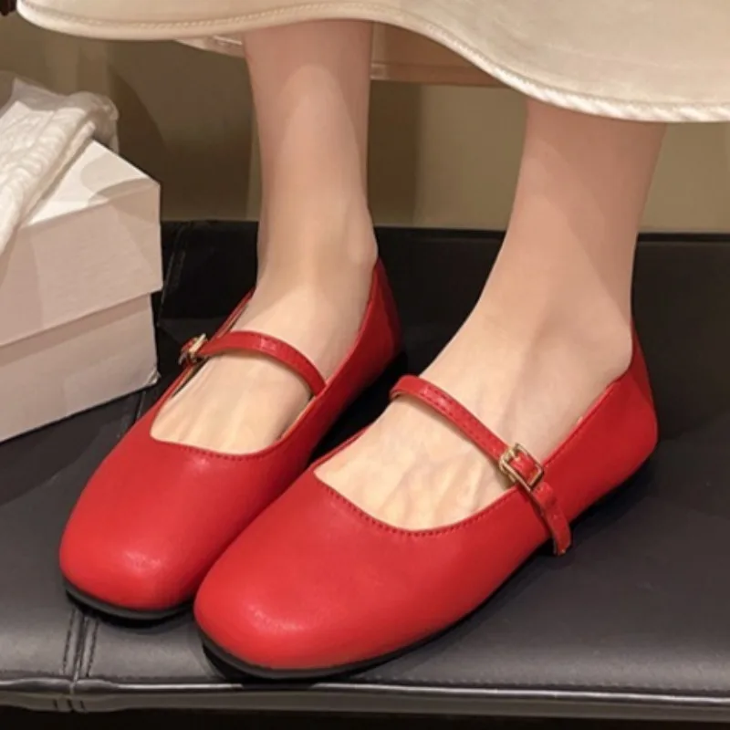 

Women Flats Buckle Shoes Designer Fashion Buckle Elegant Sneakers 2025 New Autumn New Trends Shoes Walking Zapatillas De Mujer