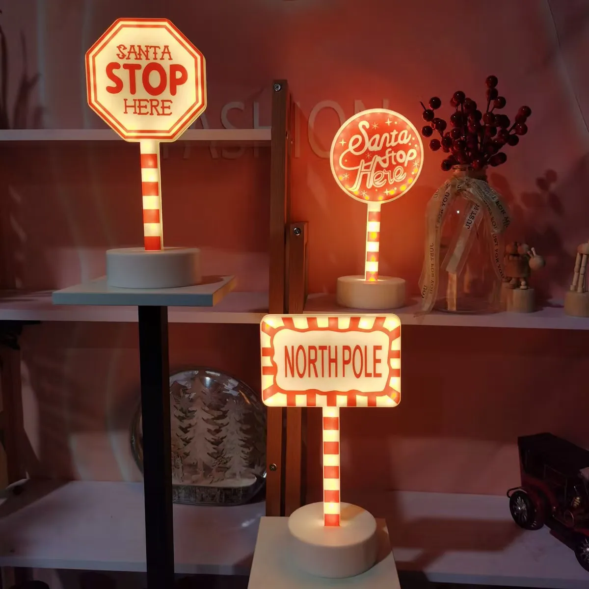 Christmas North Pole Sign LED Table Lamp, Santa Stop Here Vintage Road Sign Shaped Night Light, Glow Lamp for Home Holiday Decor