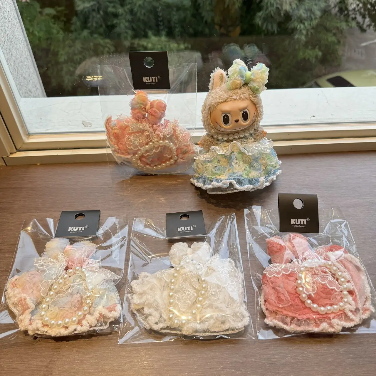 

Labubu Keychain Clothes 1st/2nd Gen Doll Outfit Christmas Hat Sweater Set Labubu Doll Clothes Cute Accessories Pendant