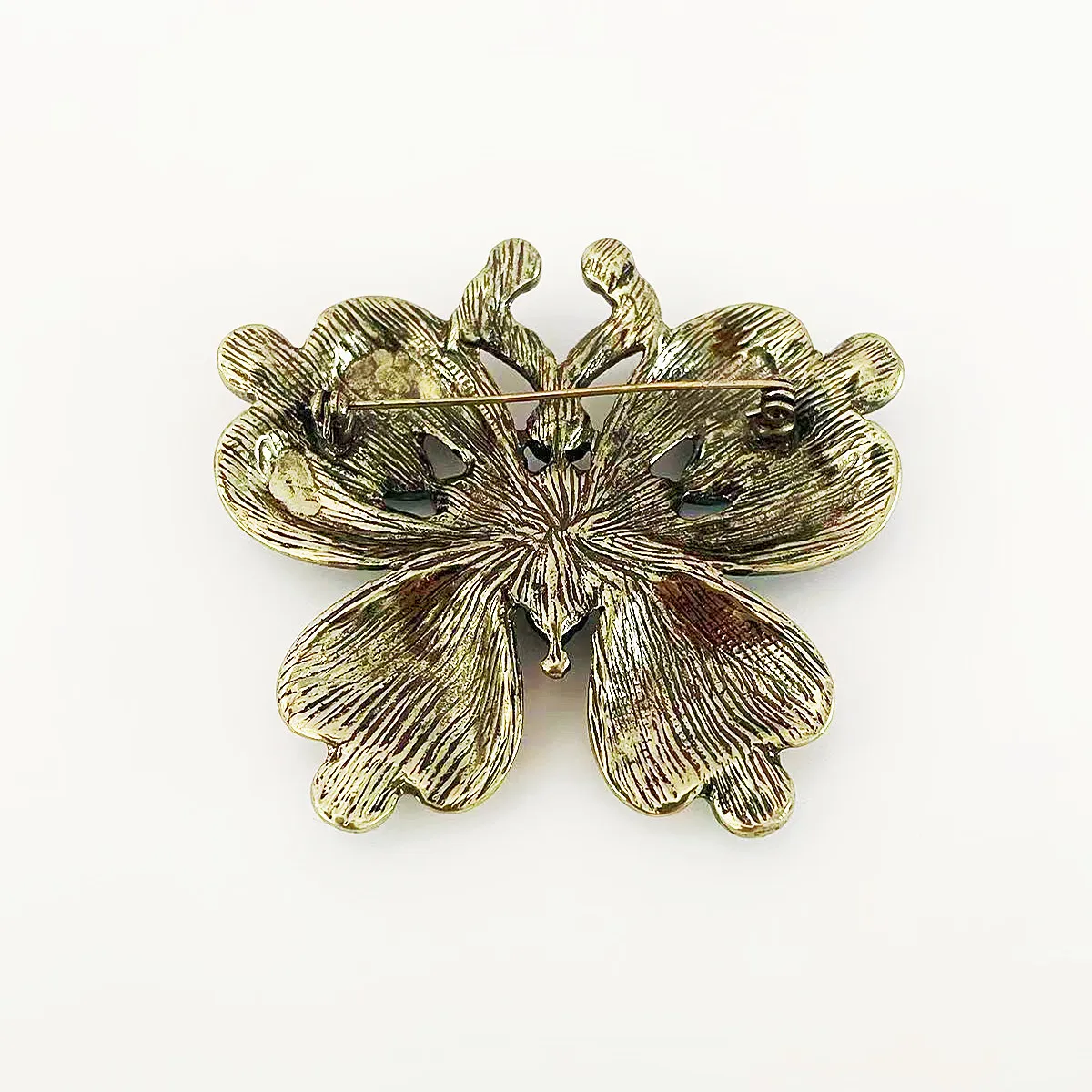 MITTO FASHION JEWELRIES AND HIGH-END ACCESSORIES MULTI-COLORED GLASS STONES PAVED VINTAGE BUTTERFLY WOMEN BROOCH