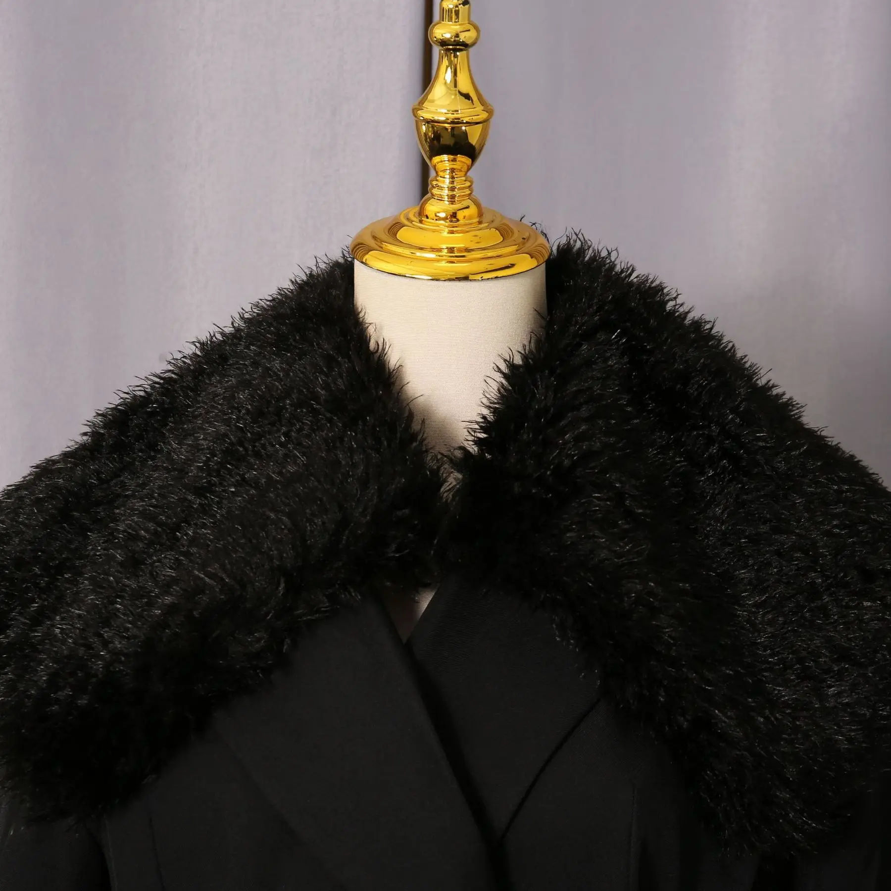 KWTX Women's Black Trench Coat Faux Fur Collar Belted Waist Mid-Length Casual Elegant Vintage Designer Autumn Winter 2025 New