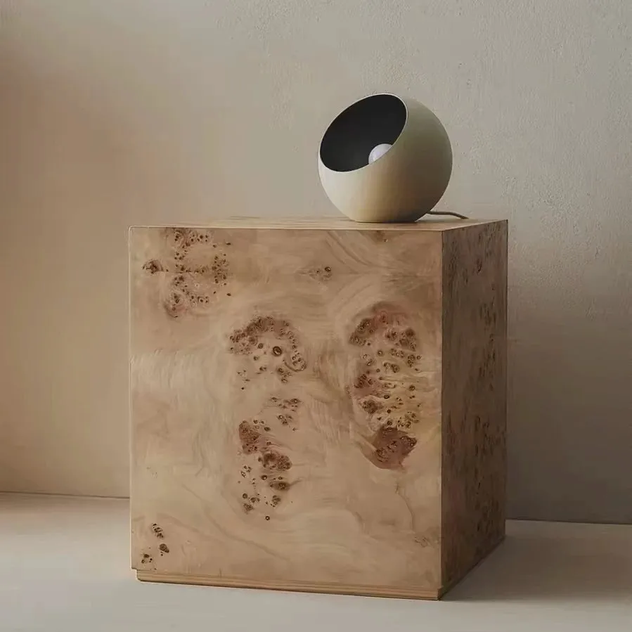 Log-style cubic-shaped side table, bedside table, small coffee table, decorative item