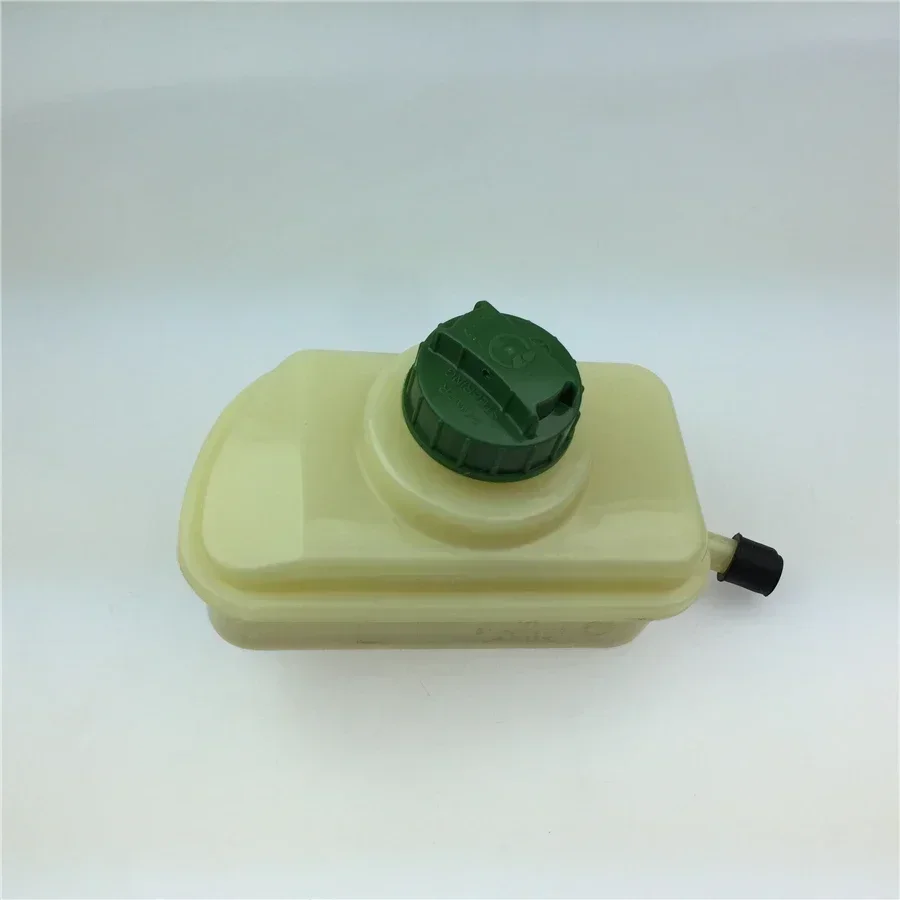 For the Chery QQ car help irrigation pump oil pot lid tiger QQ3 turn to help oil cup storage tank