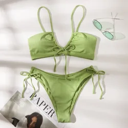 Conjunto de Bikini acanalado, traje de baño Sexy de dos piezas, Tanga con lazo, color verde y negro, ropa de playa