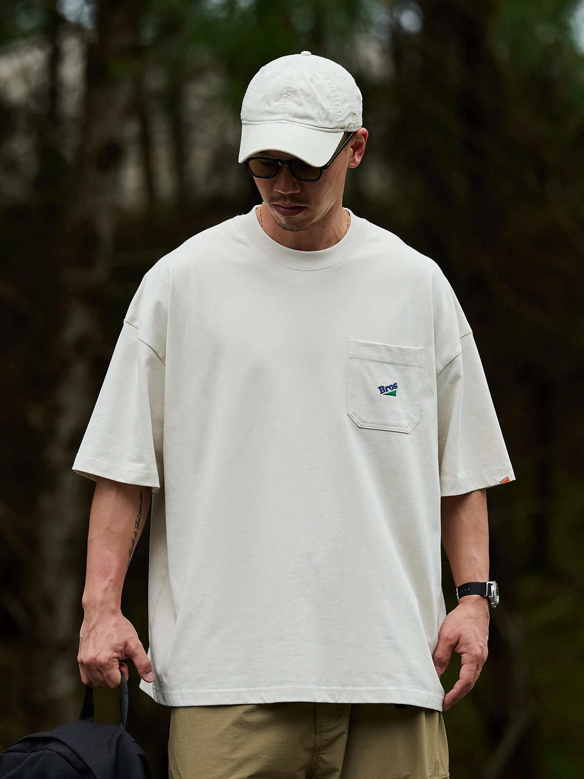 Broshood Loose Fit Short Sleeve T-Shirt Embroidered round Neck Casual Basic  Color Men's Fashion Summer Breathable Cotton
