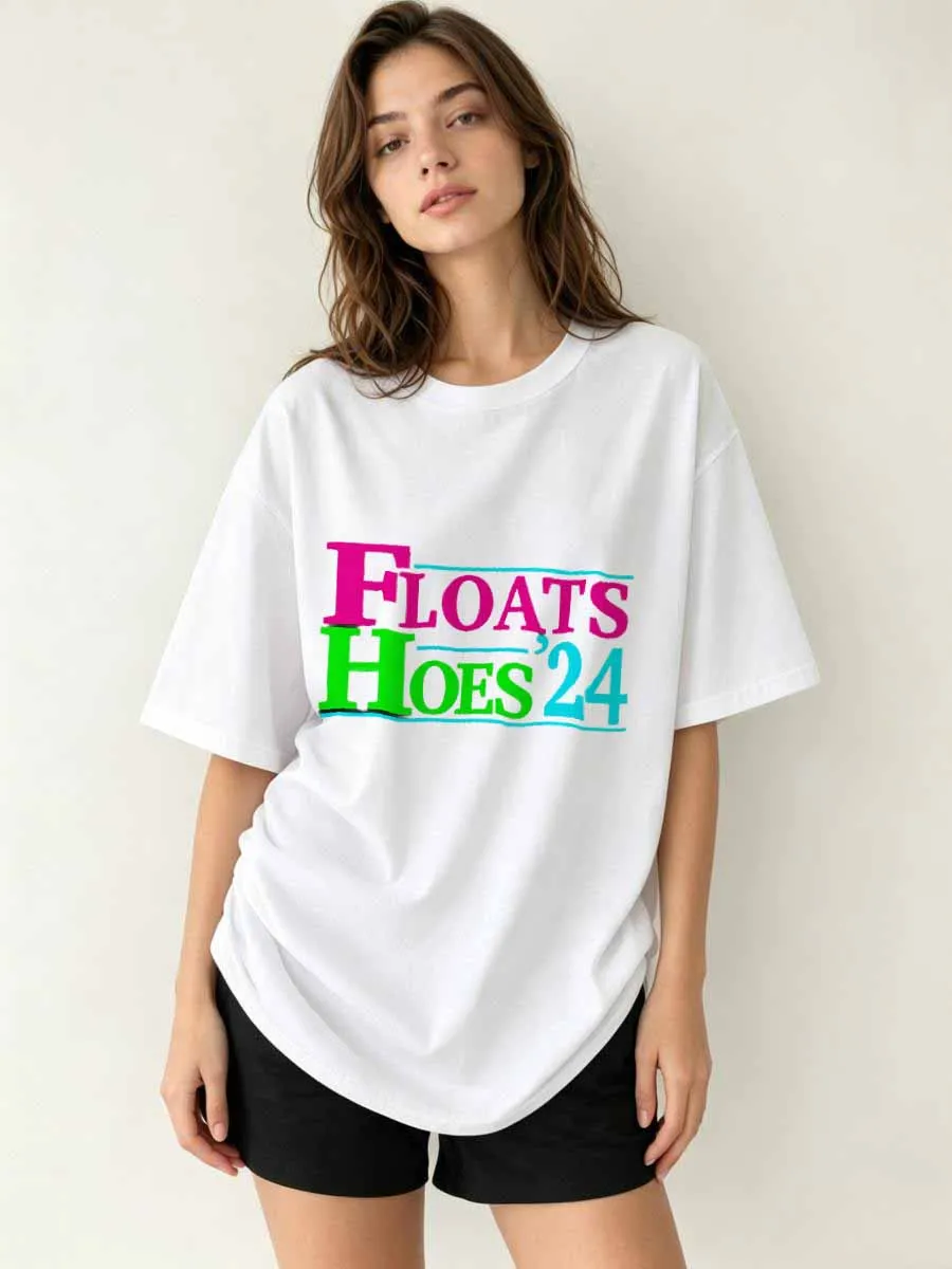 T-shirt à influence gothique, coupe décontractée, pour adolescents, culture alternative, avec emmanchures généreuses, esthétique sombre et design audacieux