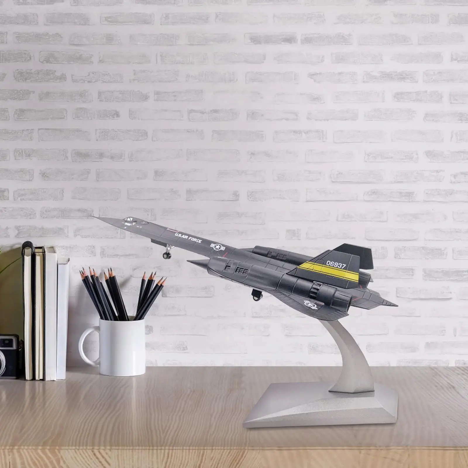 1/144 Scale Airplanes Model Reconnaissance Airplane for Countertop Ornament