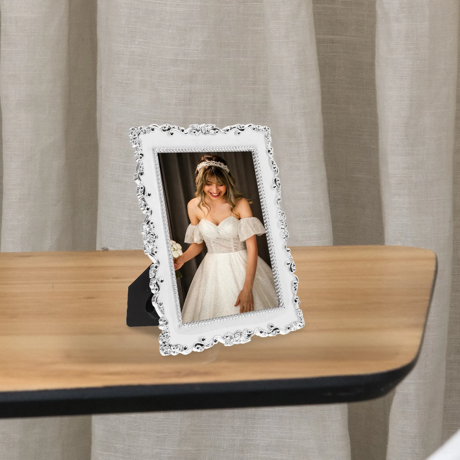 7 Inch Rose Gold Picture Frame Unique Creative Photo Holder Beautiful Home Decoration for Bedroom Living Room Office Gift Idea