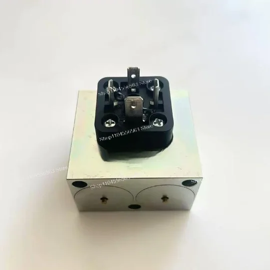 24VDC Solenoid Coil for Pump Truck Multi-Way Valve, Replacement Part for MSC RT GRFY030F20D10 Type