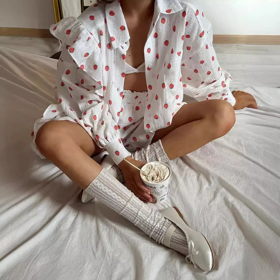 2026 New Cotton Yarn Printed Lotus Leaf Edge Heart-shaped Strawberry Printed Shirt Shorts Set Suitable for Daily Casual Wear
