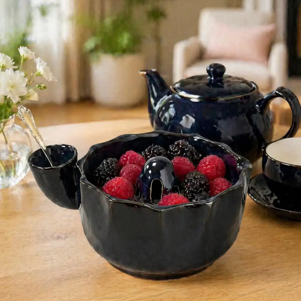 Ceramic Fruit Colander Bowl Kitchen Tool for Raspberries Ceramic Berry Washing Bowl with Side Pouring Spout for Strawberries