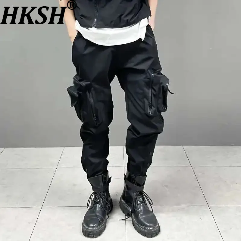 

HKSH Spring New Trend Darkwear Cargo Pants Men Tide Punk Tactical Zipper Large Pockets Tie-Feet Safari Style Overalls Ins HK1085