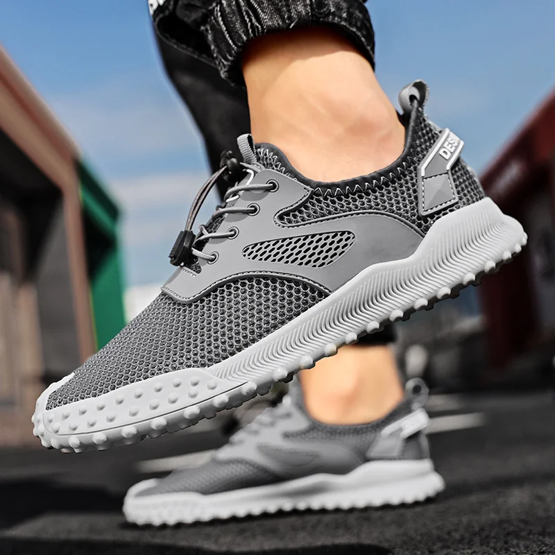 2023 New Summer Hollow Golf Shoes Men's Breathable Outdoor Sports Shoes Men's Khaki Black Golf Training Shoes