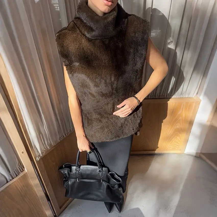 

Plush Vest High Neck Sleeveless Sexy Vest Fashionable and Versatile Commuter Style Versatile Niche Vintage Vest