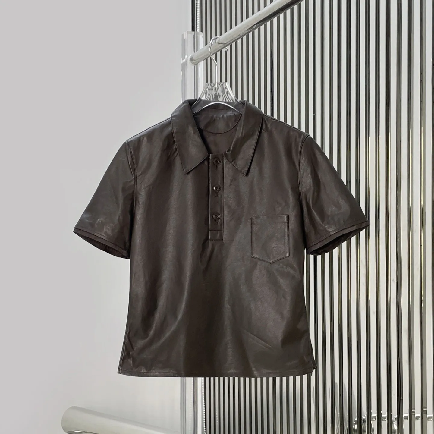 2026 New Style Dark Brown Sheepskin Short-Sleeve Polo Top – Collared Chest Pocket Chic Casual Shirt