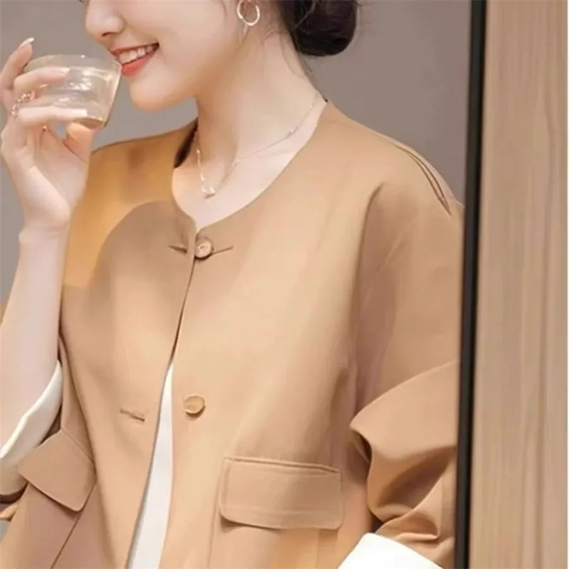 

Повседневная куртка цвета хаки 2026: Новая весенне-осенняя женская укороченная модная куртка с круглым вырезом, верхняя одежда для женщин