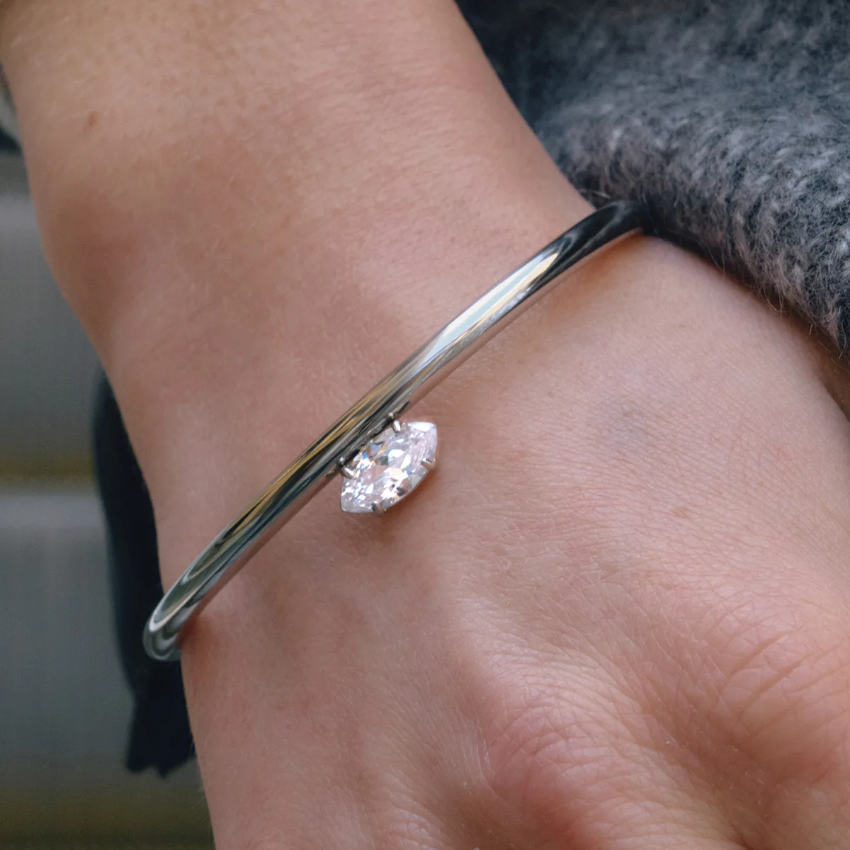 Stainless Steel Shiny CZ Zircon Open Bracelet Cuff for Women Minimalist 18K Gold Plated Waterproof Bangle Bracelet Jewelry Gift