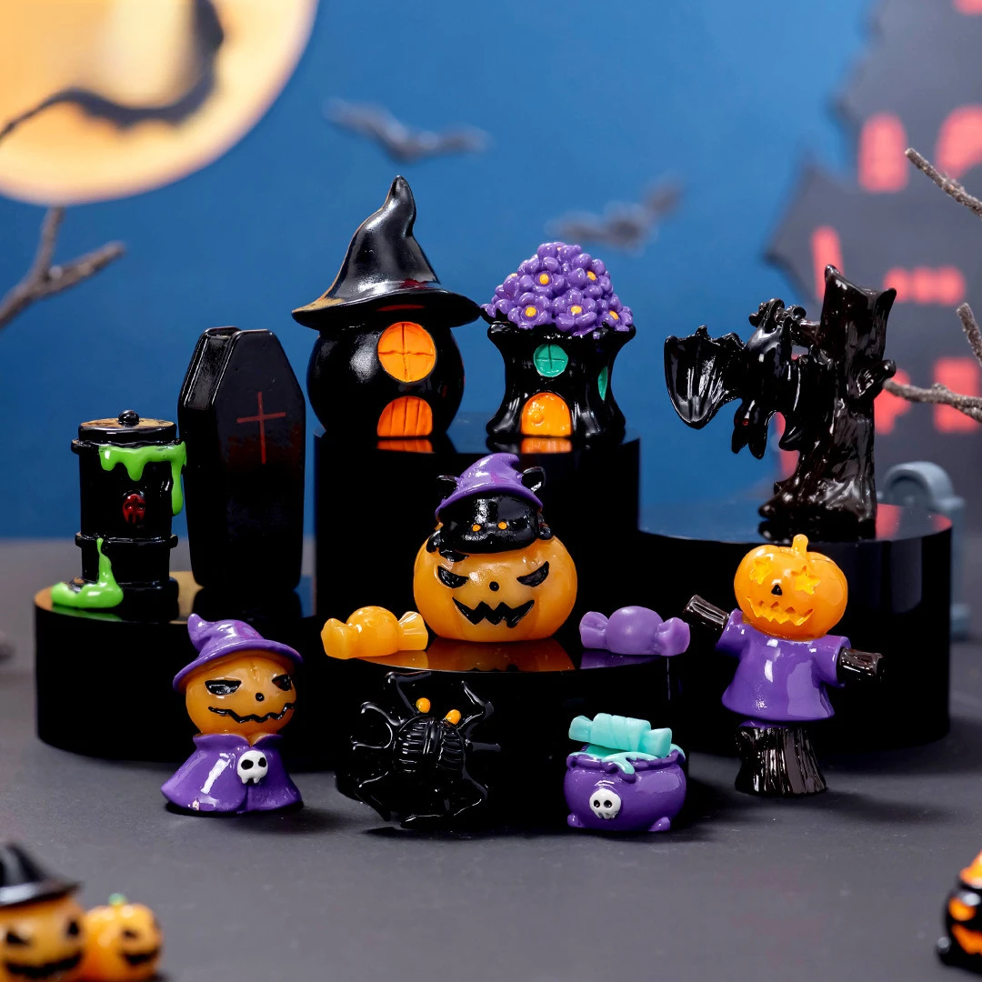 100pcs Micro Landscape Halloween Ornaments Mummy Skull Rabbit Magic House Ghost Easter Tabletop Knickknack