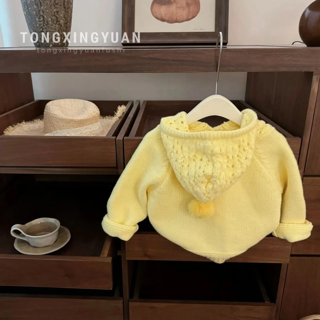 New Girls Knitted Sweater 2025 Spring Autumn Winter Korean Baby Girl Hooded Ball Hollow Knitted Jacket Sweater