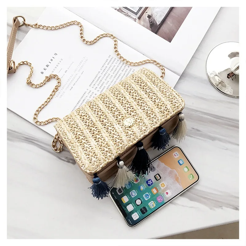 2023 Vintage Casual Woman Straw Crossbody Bag Ladies Small Shoulder Tassel Summer Beach Bag Flap Pu Leather Rattan Bag for Women