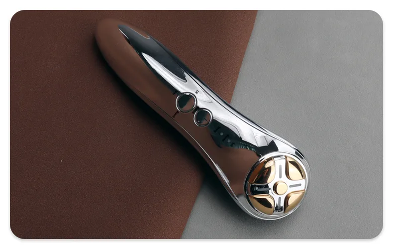 LED フォトン美容デバイス – 赤/青の光療法 + EMS マイクロカレントで輝く肌