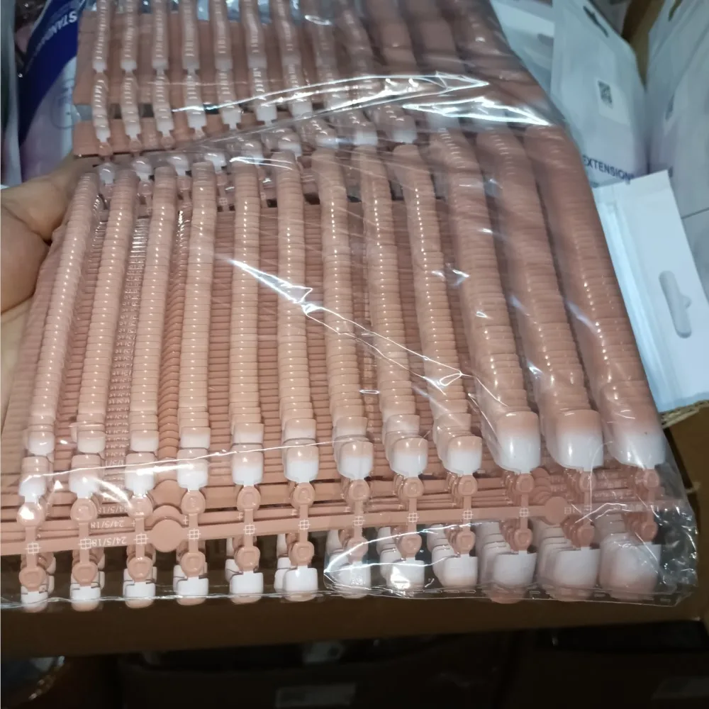 120 stuks vierkante teennageltips - korte Franse tip druk op teennagels roze zachte gel teennageltips volledige dekking nep teennagelverlengingen