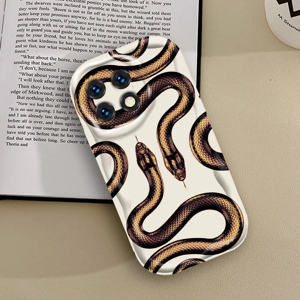 Luxurious Black Gold Snake Phone Case For Infinix NOTE HOT 40 30 PRO 40I 30I 20 20I 12 9 PLAY Tecno Camon Spark 30 20 Wave Cover