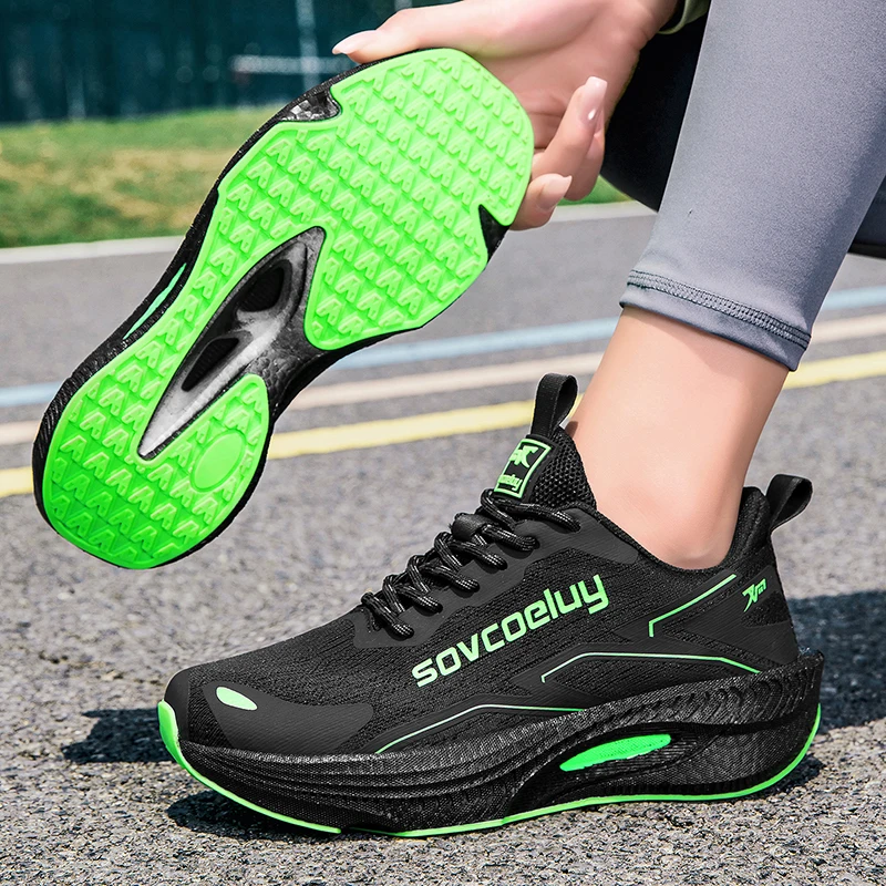 Chaussures de course Marathon Spécialité Homme Sport Plaque Carbone Respirantes Ultralégères Femme Confortables Athlétiques Amorti Stabilité Baskets