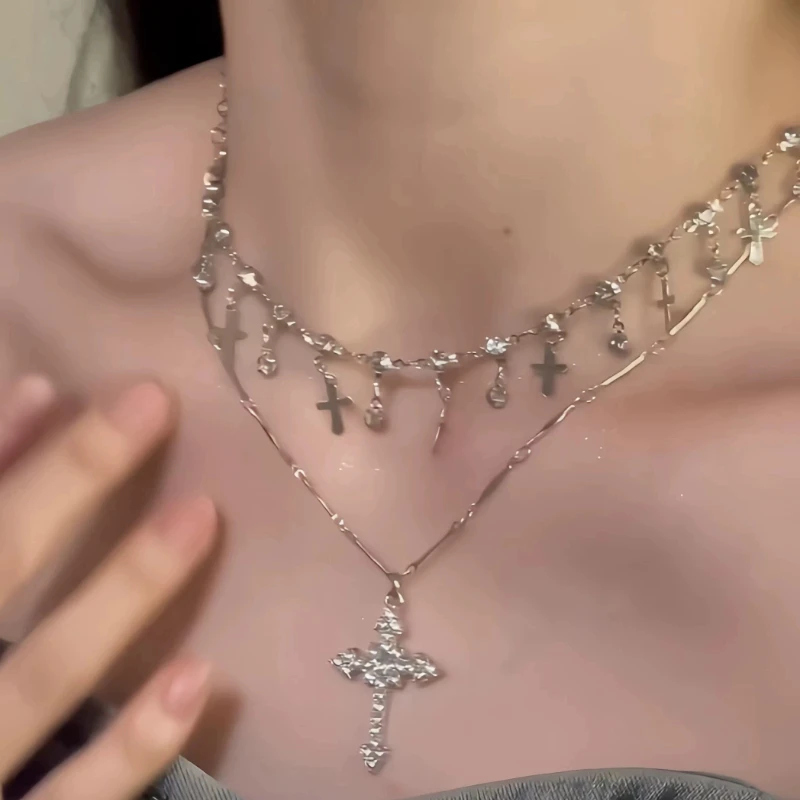 Gothic Dark Style Dual Layer Cross Choker Necklace Edgy Sweet Cool Accessory Metal Pendant Chain Neckwear for Party Streetwear