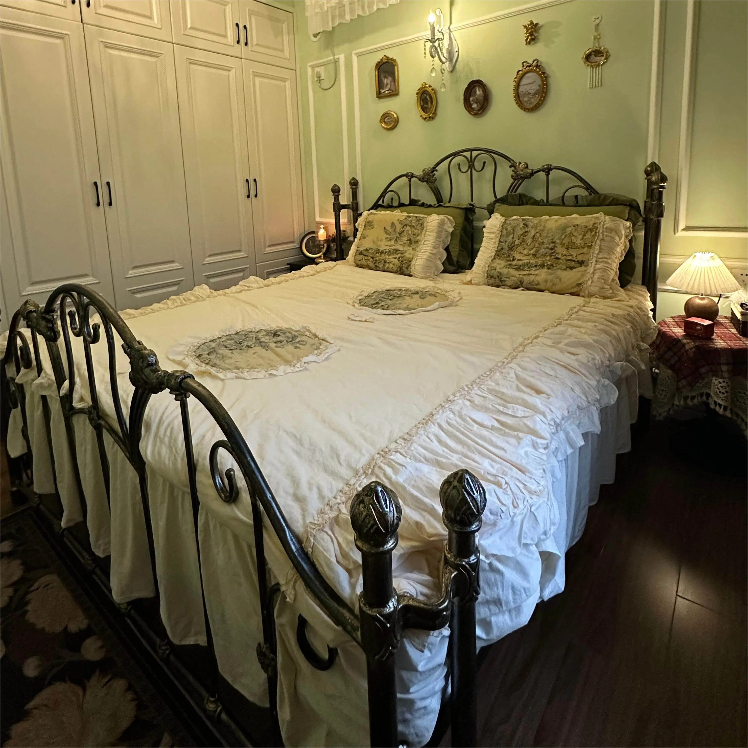 For wrought iron wedding retro bed 1.2 meters single wrought iron bed 1.51.8 double iron frame bed American princess