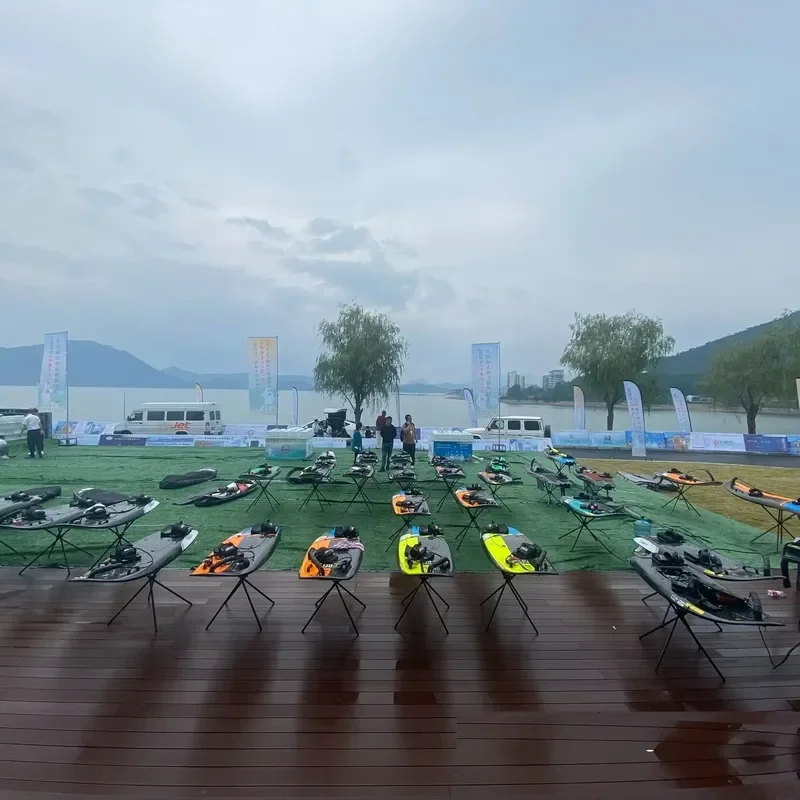 Electric Surfboard Professional Motorized Jet Board Surf Scooter Extreme Water Sports Surfboard with Ternary Lithium Battery