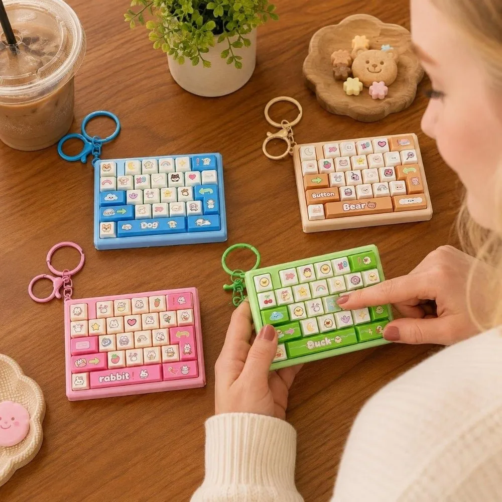 Cartoon 26 Keys Keyboard Keychain Mini Pressable Keys Fingertip Button Keyring Portable Creative Sensory Clicker Office Use