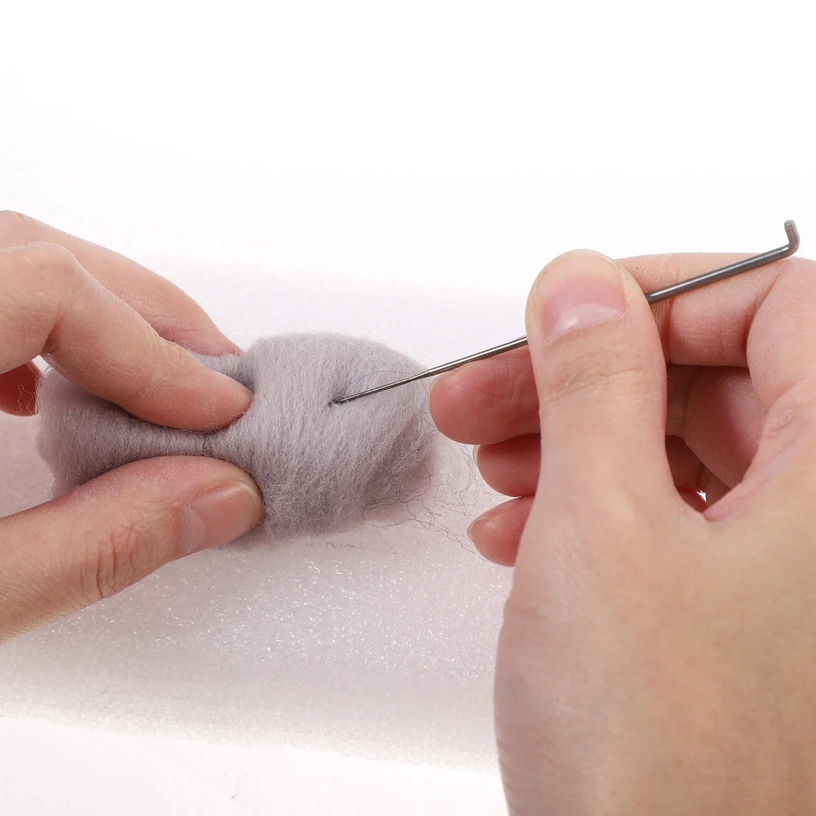 

1Set Wool Felting Kit Cartoon Animal DIY Needle Felting Supplies Craft Tools for Beginners Felt Kit Needlework Supplies