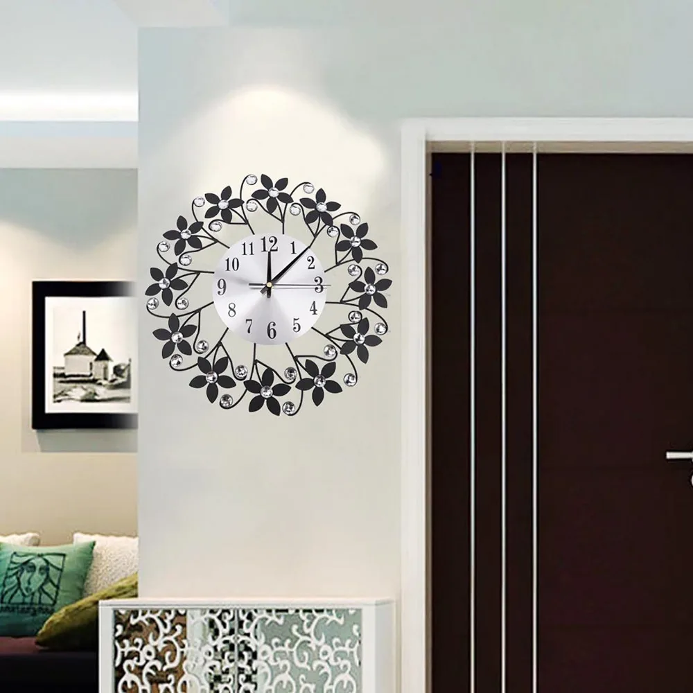 Iron Flower Wall Clock Quartz Movement Metal Frame Decorative Clock Crystal Ornament Silent Mechanism Wall-mounted Clock Bedroom