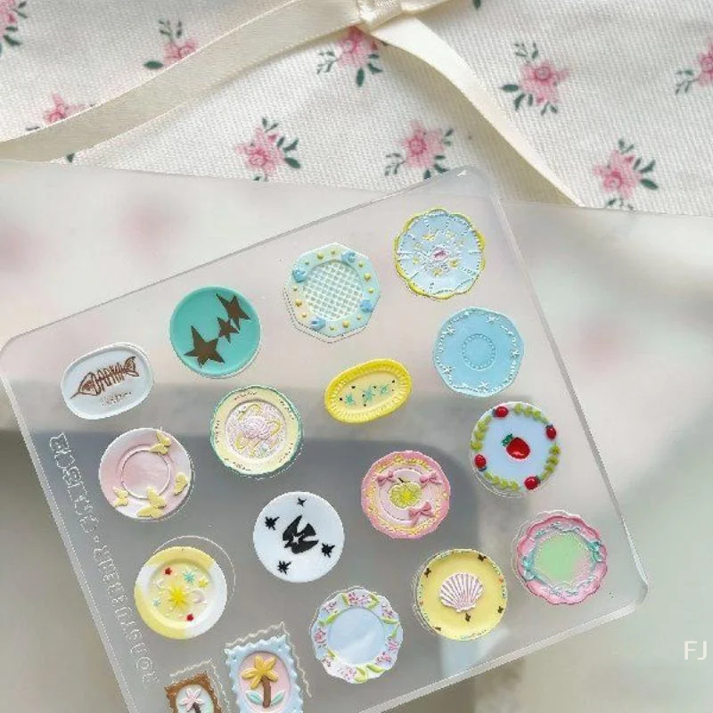 [YU]Nail Art Mini Dinner Plate Mold 3d Relief Manicure Templates Nail Art Transparent Silicone Nail Mold