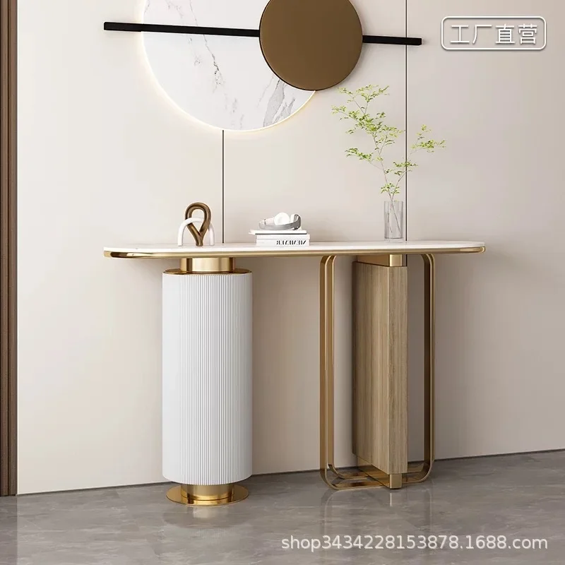Italian porch table against the wall, simple entry rock slab, ultra-narrow front door, porch table decorative cabinet, light lux