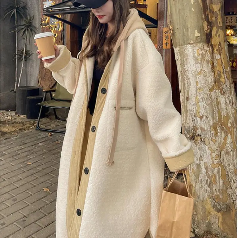 

Женская шуба из искусственного меха ягненка с капюшоном осенью и зимой, плотная, свободная, в ленивом стиле, универсальная плюшевая куртка средней длины