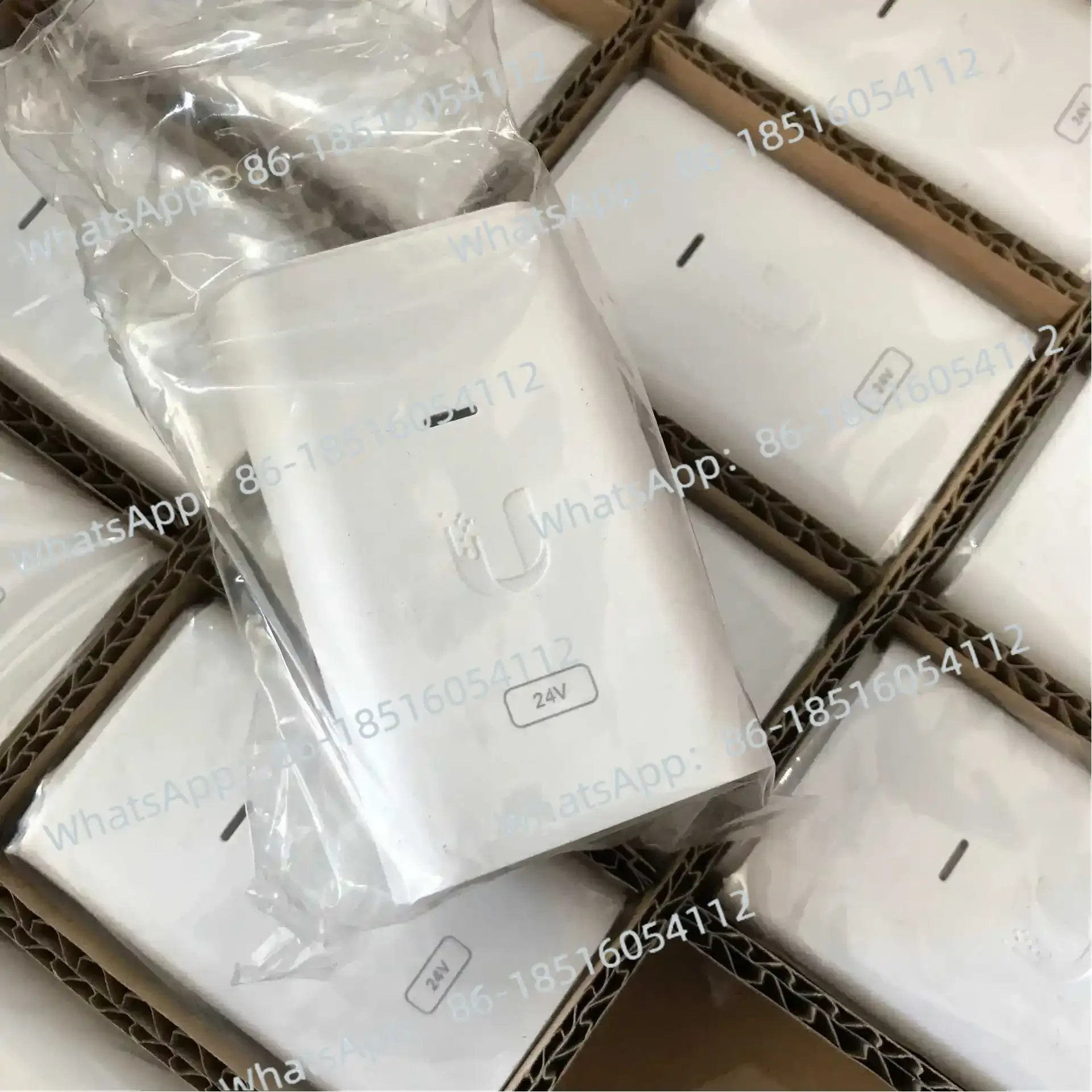 

Модуль питания Gigabit PoE Unifi 24v0.3a Lite LR