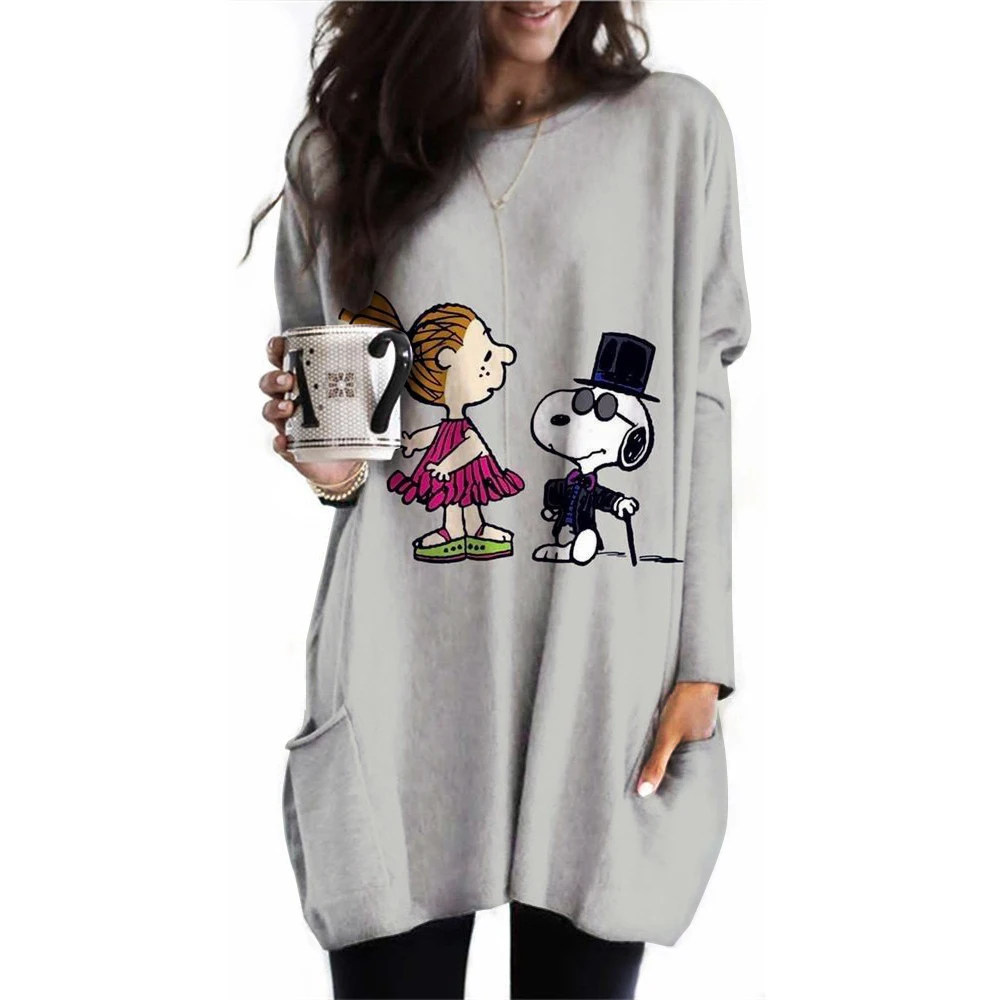 Women\'s round neck long sleeved daily fashion oversized sports shirt Snoopy print loose casual pocket T-shirt hooded pullover