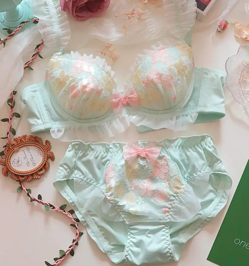 

Lace embroidery girls' underwear bra set with steel ring women thin new push up lingerie with panties suit
