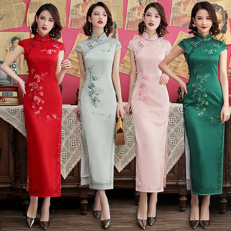 

Длинный Cheongsam с тяжелой вышивкой, новая кружевная отделка, улучшенный китайский стиль, ежедневно