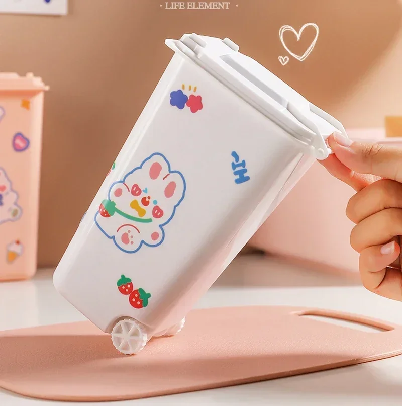 

Desktop Storage Box with Wheels Pencil Holder Pencil Storage Tube with Lid Student Pencil Storage Desktop Movable Mini Trash Can