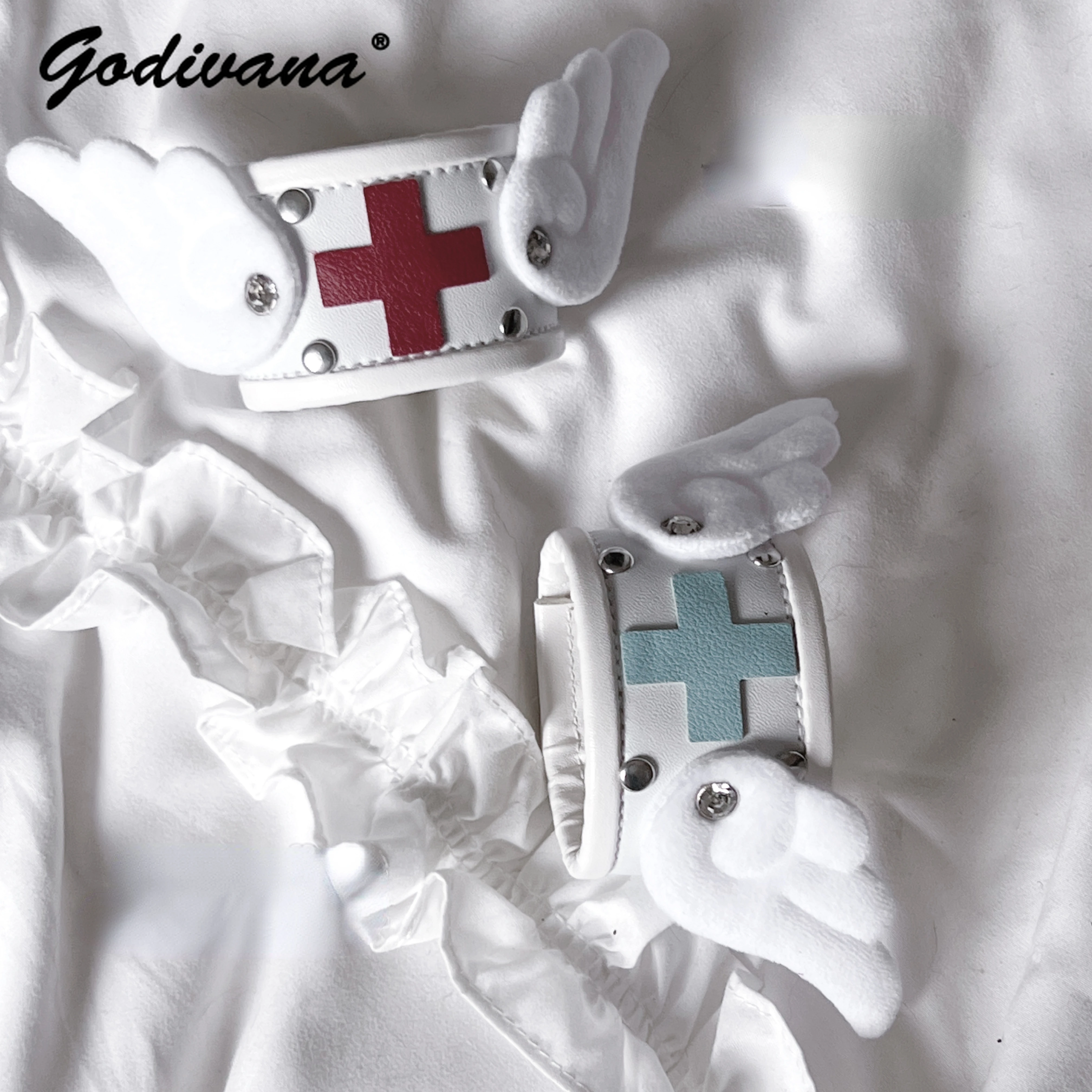 

Japanese Sub-Culture Cute Medical Style Wings Water Color Bracelet Girl Female Cross Leather Bracelet Mine Series Cosplay