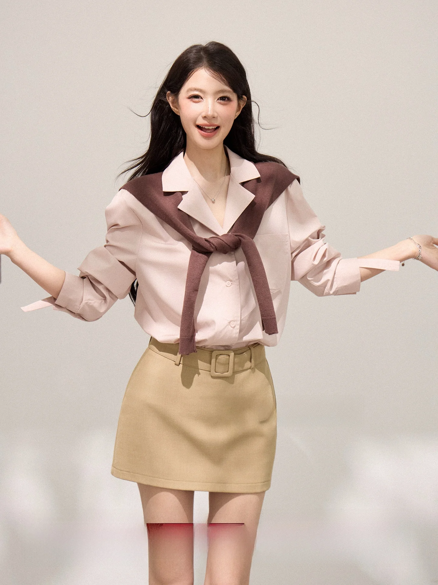 

Женская повседневная рубашка с длинным рукавом, свободного кроя, с воротником-стойкой, весенняя, для офиса, в корейском стиле, свободная, стройнящая, универсальная, топ