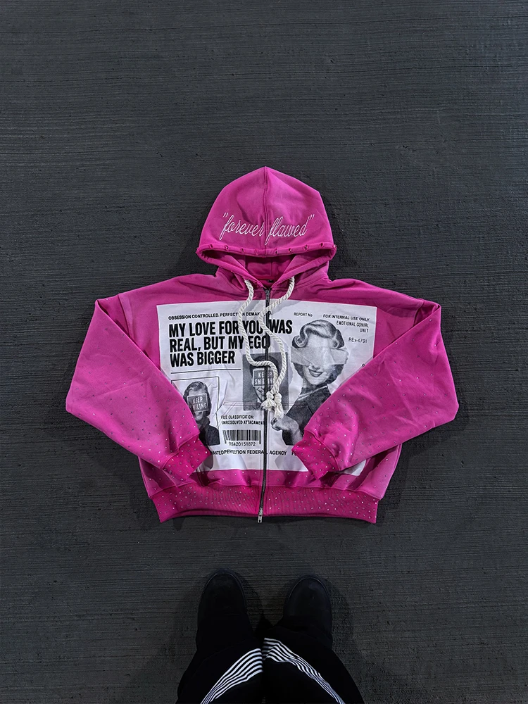 

Уличный тренд: американский ретро-стиль, толстовка с капюшоном на молнии, с принтом, унисекс, модный дизайн, стиль хай-стрит.