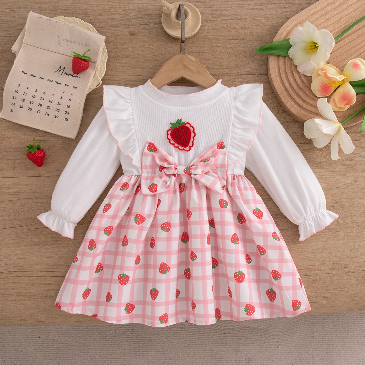 Sweet Strawberry Baby Girl Long Sleeve Dress Autumn/Winter New Cute Baby Girl Daily Outing Holiday Dress Children's Clothing