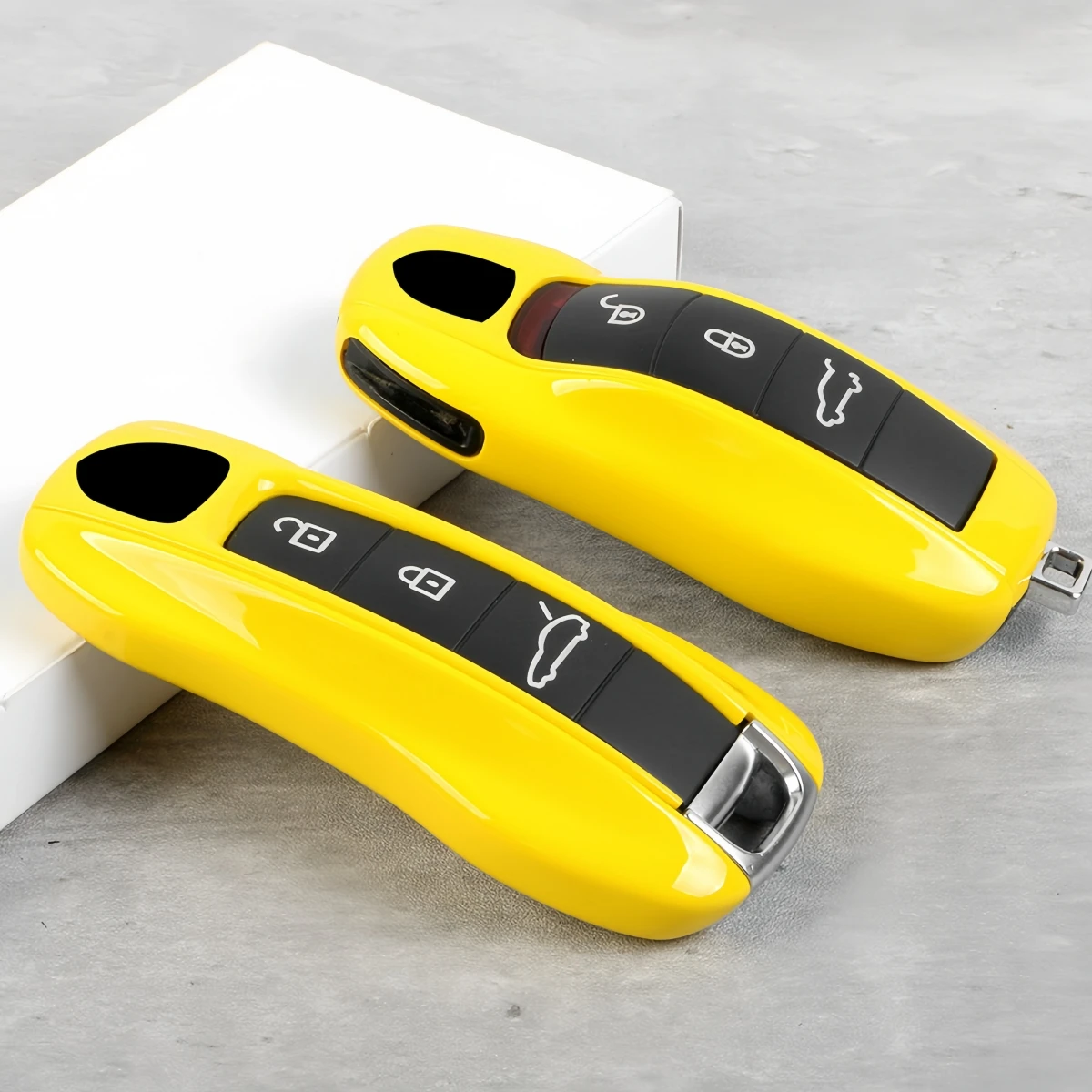 Car Key Modification Protective Case Suitable for Porsche Macan/Panamera/718/Cayenne/911 Racing Yellow Key Case Protective Cover