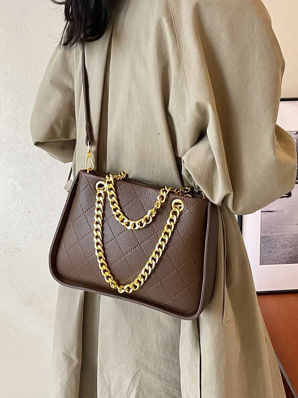 Women Chains Handbags 2024 New Trendy Diamond Grid Leather Square Shoulder Bags Female Versatile Commuter Crossbosy Bag